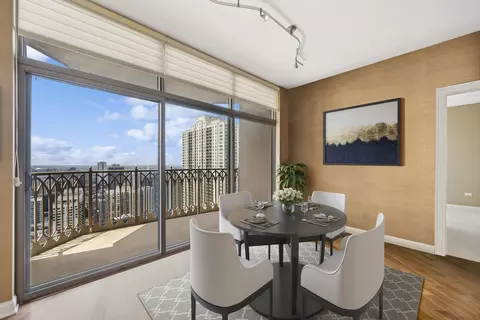 21 E Huron St #3501, Chicago, IL 60611 photo 5