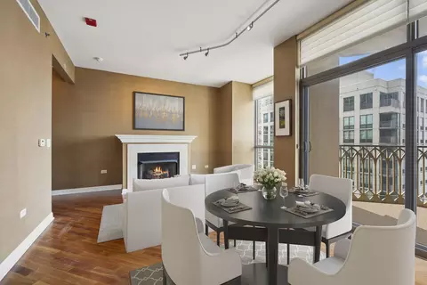 21 E Huron St #3501, Chicago, IL 60611 photo 6