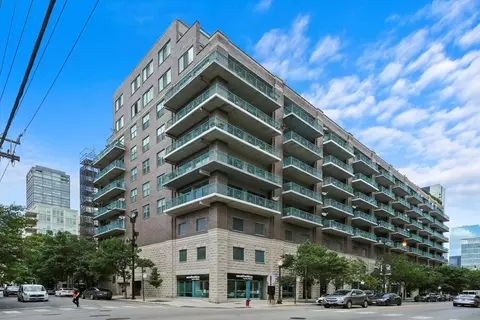 910 W Madison St #505, Chicago, IL 60607