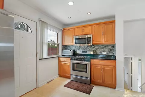 842 Timothy Ln, Des Plaines, IL 60016 photo 10