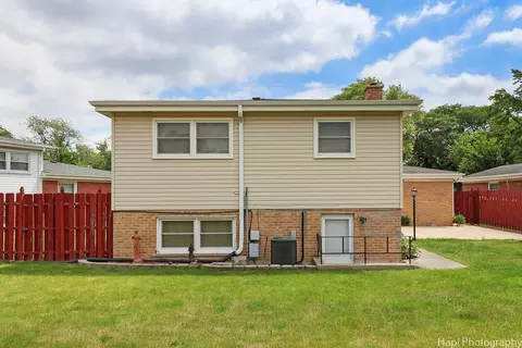 842 Timothy Ln, Des Plaines, IL 60016 photo 24