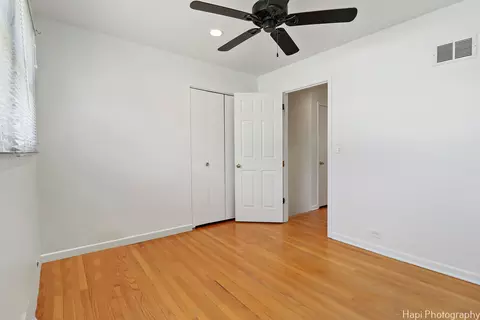 842 Timothy Ln, Des Plaines, IL 60016 photo 16