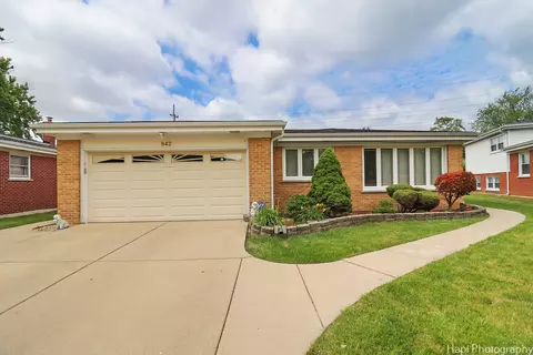 842 Timothy Ln, Des Plaines, IL 60016 photo 2