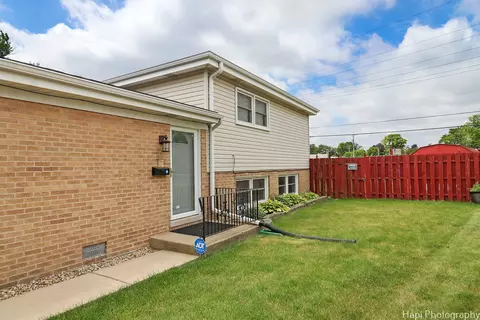 842 Timothy Ln, Des Plaines, IL 60016 photo 23