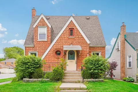 9301 S Saint Louis Ave, Evergreen Park, IL 60805