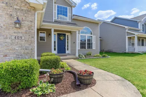 Exterior - 409 Bluestem Dr, Savoy, IL 61874 photo 8 of 9