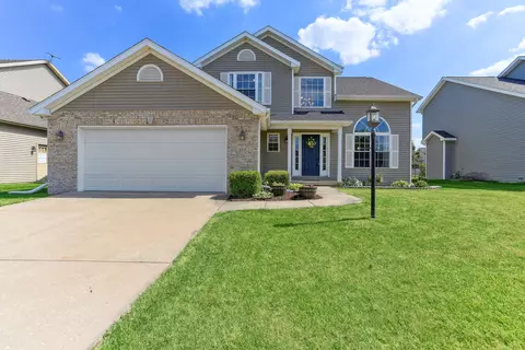 Exterior - 409 Bluestem Dr, Savoy, IL 61874 photo 7 of 9