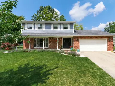 107 Hammitt Dr, Normal, IL 61761