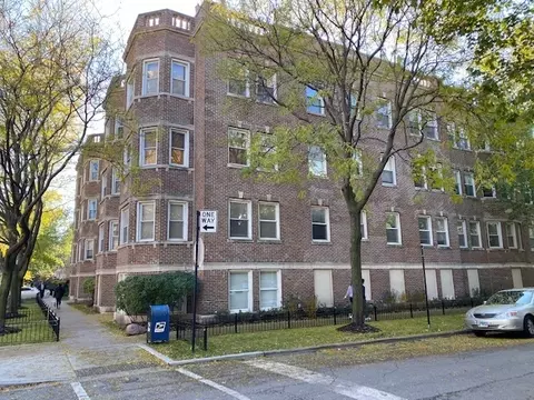 6040 N Kenmore Ave #1, Chicago, IL 60660