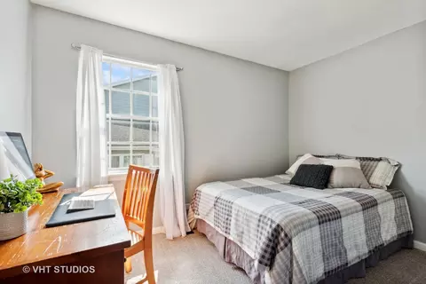 Bedroom - 1651 Timber Trl, Wheaton, IL 60189 photo 3 of 3