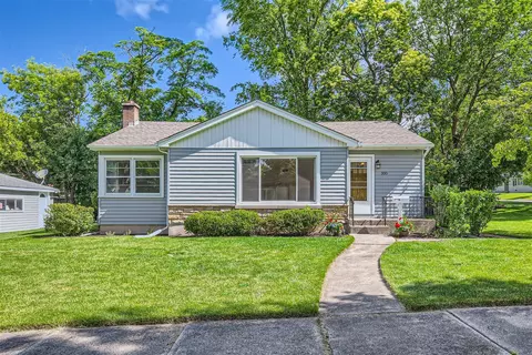 300 8th St, Downers Grove, IL 60515