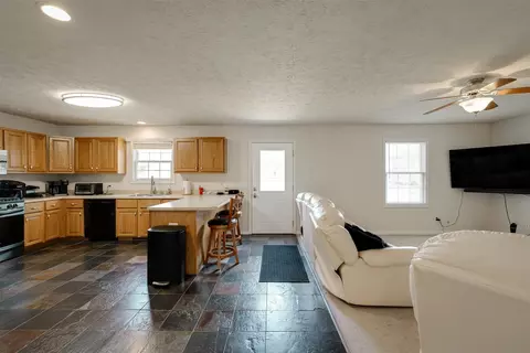 1212 Ogelthorpe Ave, Normal, IL 61761 photo 10
