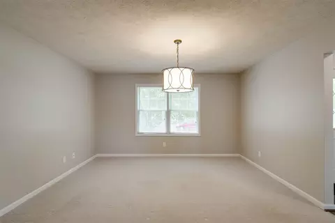 1212 Ogelthorpe Ave, Normal, IL 61761 photo 6