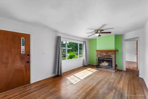 1022 Hanley St, Mchenry, IL 60050 photo 4