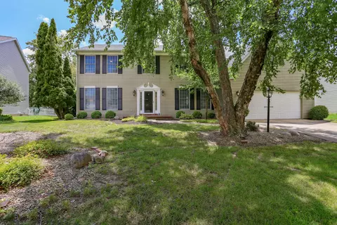2411 Peppertree Pl, Champaign, IL 61822