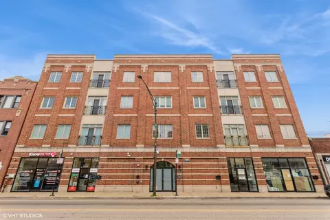 1453 W Irving Park Rd #305, Chicago, IL 60613