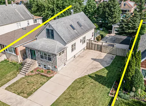 6114 W Giddings St, Chicago, IL 60630