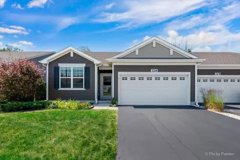 326 Sussex Ln, North Aurora, IL 60542