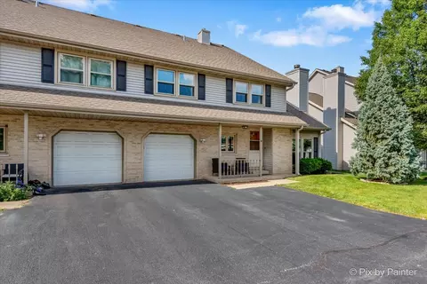 237 N Walnut St #B, Bensenville, IL 60106