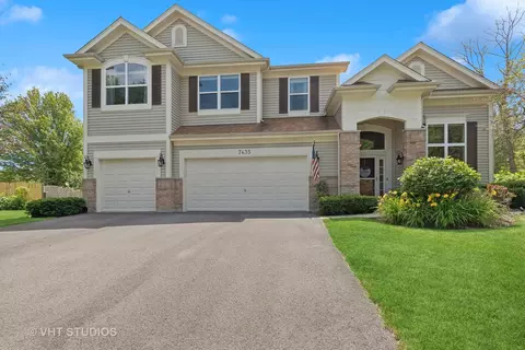7435 Prescott Ln, Gurnee, IL 60031