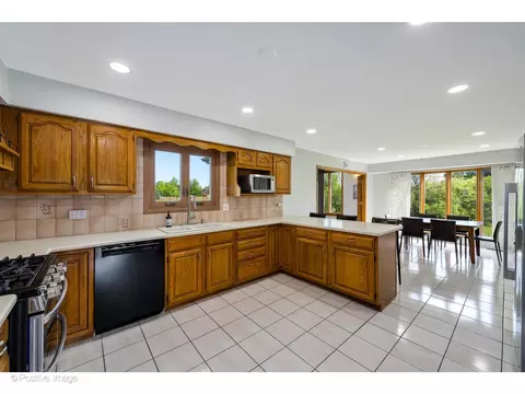 3304 Springdale Ave, Glenview, IL 60025 photo 10
