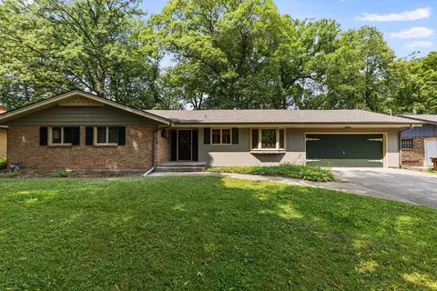 1620 Scottswood Rd, Rockford, IL 61107