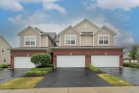 625 Patrick Dr, Lombard, IL 60148