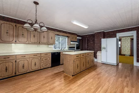 Kitchen - 2991 E 2150th Rd, Ottawa, IL 61350 photo 1 of 2