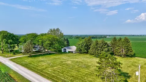 View/Area - 2991 E 2150th Rd, Ottawa, IL 61350 photo 1 of 5