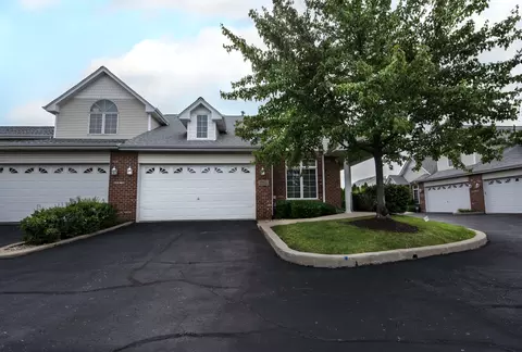 16089 Julia Courtyard Ct #10, Tinley Park, IL 60477