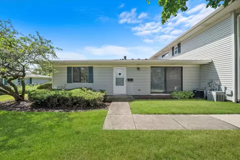133 Shattuck Ct #0, Schaumburg, IL 60194