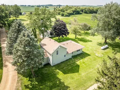 12200 W Clark St, Forreston, IL 61030