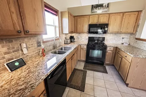 Kitchen - 2207 Covington Ln, Plainfield, IL 60586 photo 2 of 2