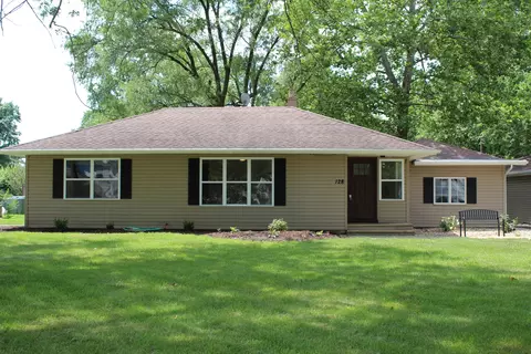 128 N Walker St, Braidwood, IL 60408
