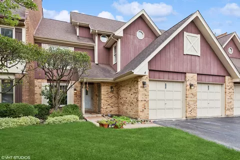 505 Country Ln, Des Plaines, IL 60016
