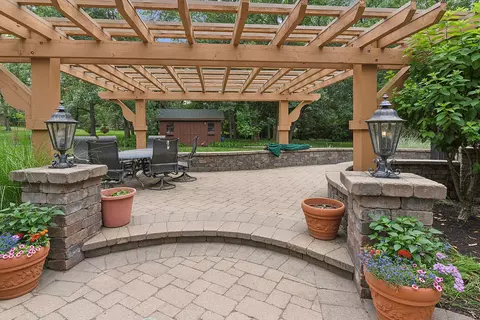 160 Cornwall Dr, Crete, IL 60417 photo 3