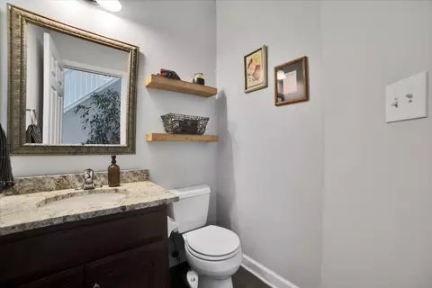 Bath - 25613 Meadowland Cir, Plainfield, IL 60585 photo 1 of 5