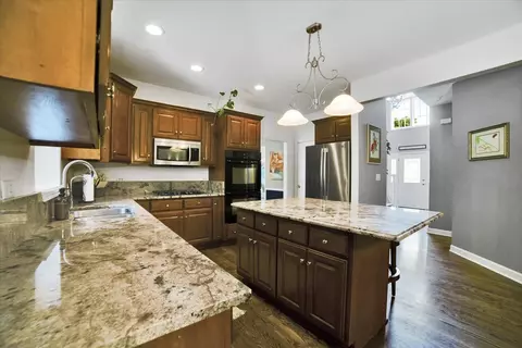Kitchen - 25613 Meadowland Cir, Plainfield, IL 60585 photo 1 of 1