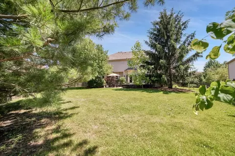 Exterior - 25613 Meadowland Cir, Plainfield, IL 60585 photo 2 of 4