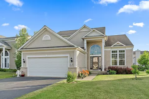 2393 Woodside Dr, Carpentersville, IL 60110