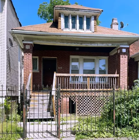 6621 S Maryland Ave, Chicago, IL 60637