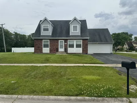 18701 Oakwood Ave, Country Club Hills, IL 60478