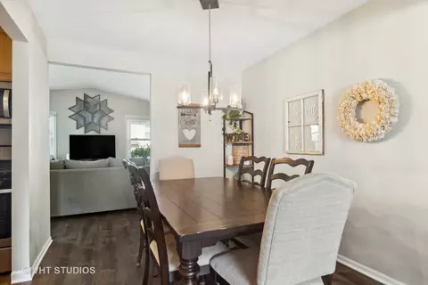 4625 Brigantine Ln, Hoffman Estates, IL 60192 photo 8