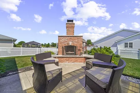 Exterior - 371 Tramore Ave, Beecher, IL 60401 photo 3 of 8