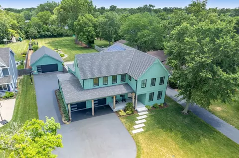 4333 Roslyn Rd, Downers Grove, IL 60515