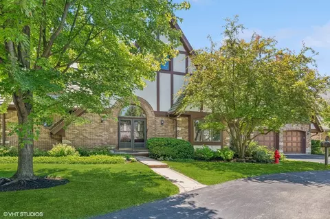 963 Coventry Ln, Highland Park, IL 60035