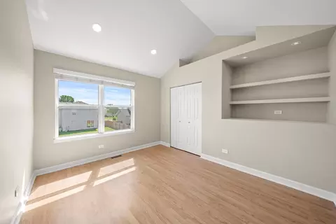 Bedroom - 1506 Pheasant Landing Dr, Plainfield, IL 60586 photo 2 of 3