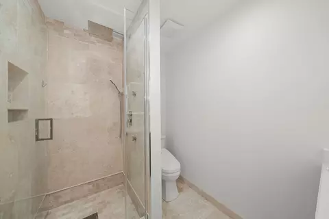 Bath - 1506 Pheasant Landing Dr, Plainfield, IL 60586 photo 3 of 4