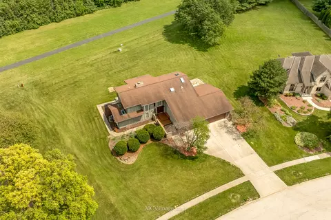 View/Area - 16035 S Renwick Park Dr, Plainfield, IL 60586 photo 2 of 5