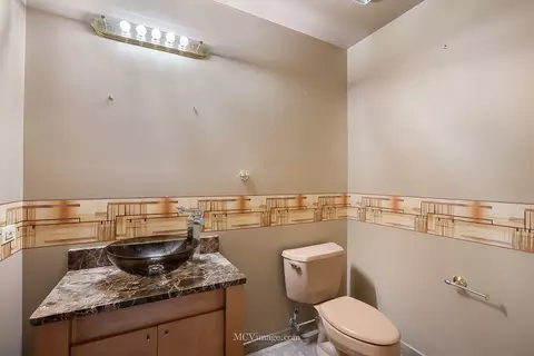 Bath - 16035 S Renwick Park Dr, Plainfield, IL 60586 photo 6 of 6